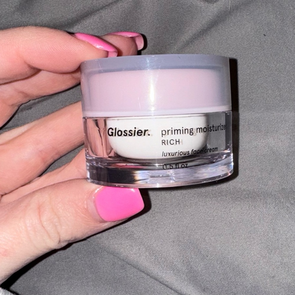 Glossier “Priming Moisturizer Rich” 0.5 fl oz 💖